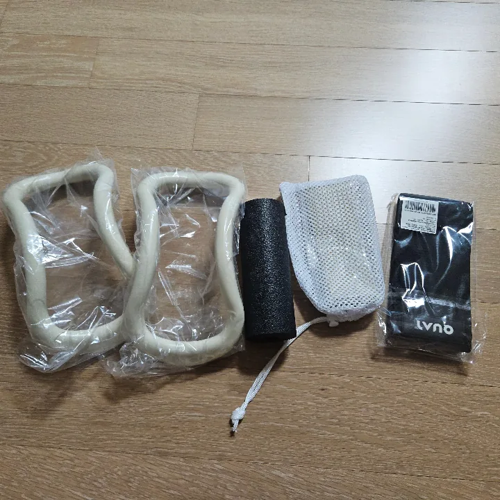 운동기구 4종(요가링+루프밴드+미니폼롤러+힙업밴드) 리뷰