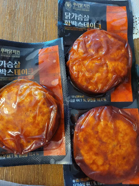 닭가슴살 함박스테이크 매콤악마 100g 3팩 리뷰