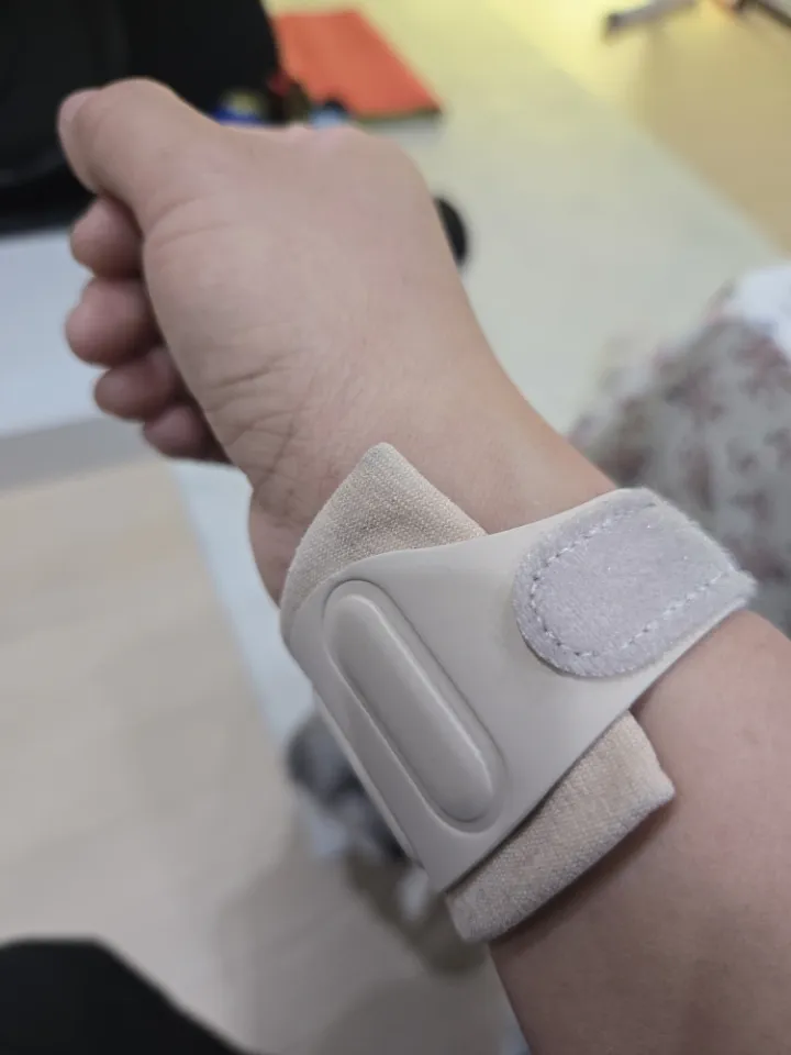 [1+1] 손목 보호대 베이지 (총 2개) 리뷰