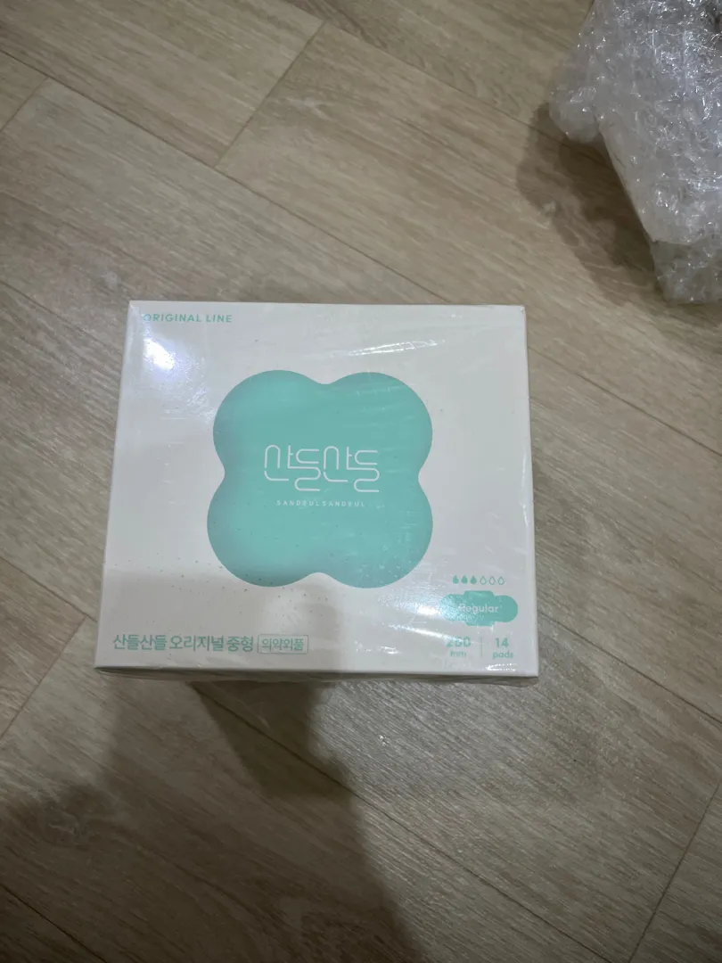 산들산들 생리대 중형 (14p) 리뷰
