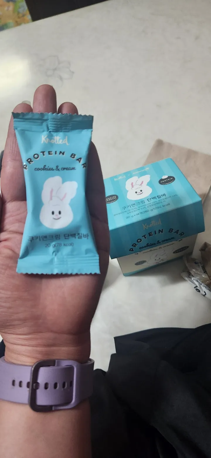 쿠키앤 크림 단백질바 (14개입) 리뷰