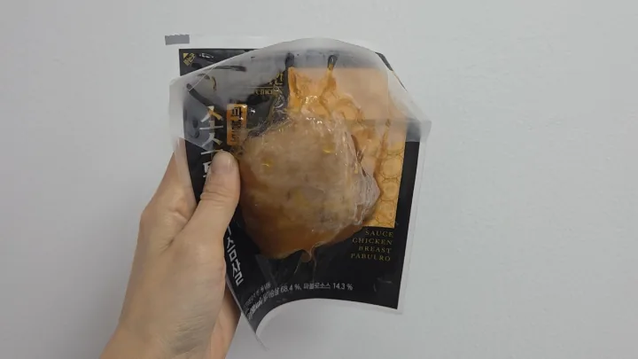 소스 통 닭가슴살 100g 8팩 패키지(맛별 2팩씩) / 블랙알리오 2팩+매드갈릭 2팩+파불로 2팩+매콤악마 2팩 리뷰