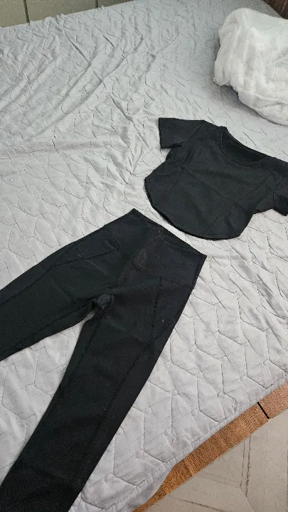우먼 메쉬패드 라운드 크롭 반팔티 블랙 S 리뷰